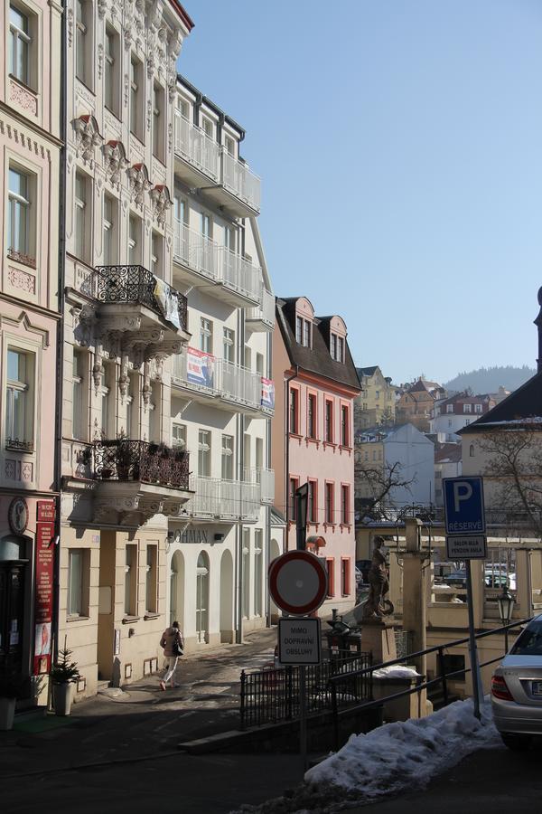 Karlovy Vary Zamecky Vrch Apartment Exterior photo